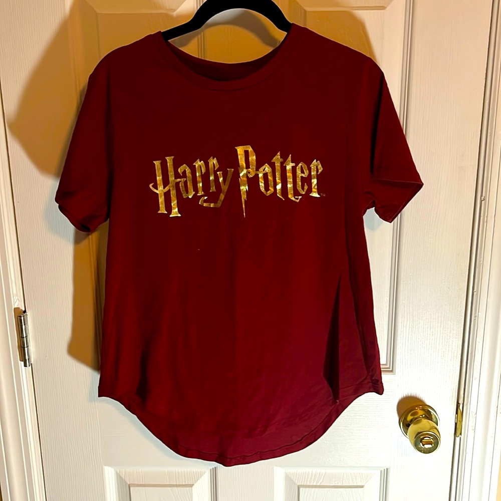 Harry Potter scoop neck T with gold vinyl